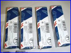 4 new Genuine Bosch 210lb 2200cc fuel injectors Honda Acura B D F series engines