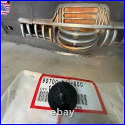 (400) New Genuine Honda Clip 90700SJ4000 / 90700-SJ4-000 same as dealer