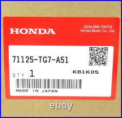Genuine OEM Honda 71125-TG7-A51 Front Grille Emblem 19-21 Pilot 19-20 Passport