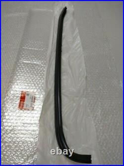 HONDA INTEGRA DC2 TYPE-R 93-01 Genuine Front Glass Windshield Molding Pair Set