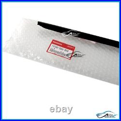 New Genuine Honda 73152-SR2-003 Windshield Molding Right OEM Made In Japan New Genuine Honda 73152-SR2-003 Windshield Molding Right OEM Made In Japan