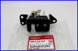 New Genuine Honda CR-V Rear Glass Hatch Lock OE 74810S10013